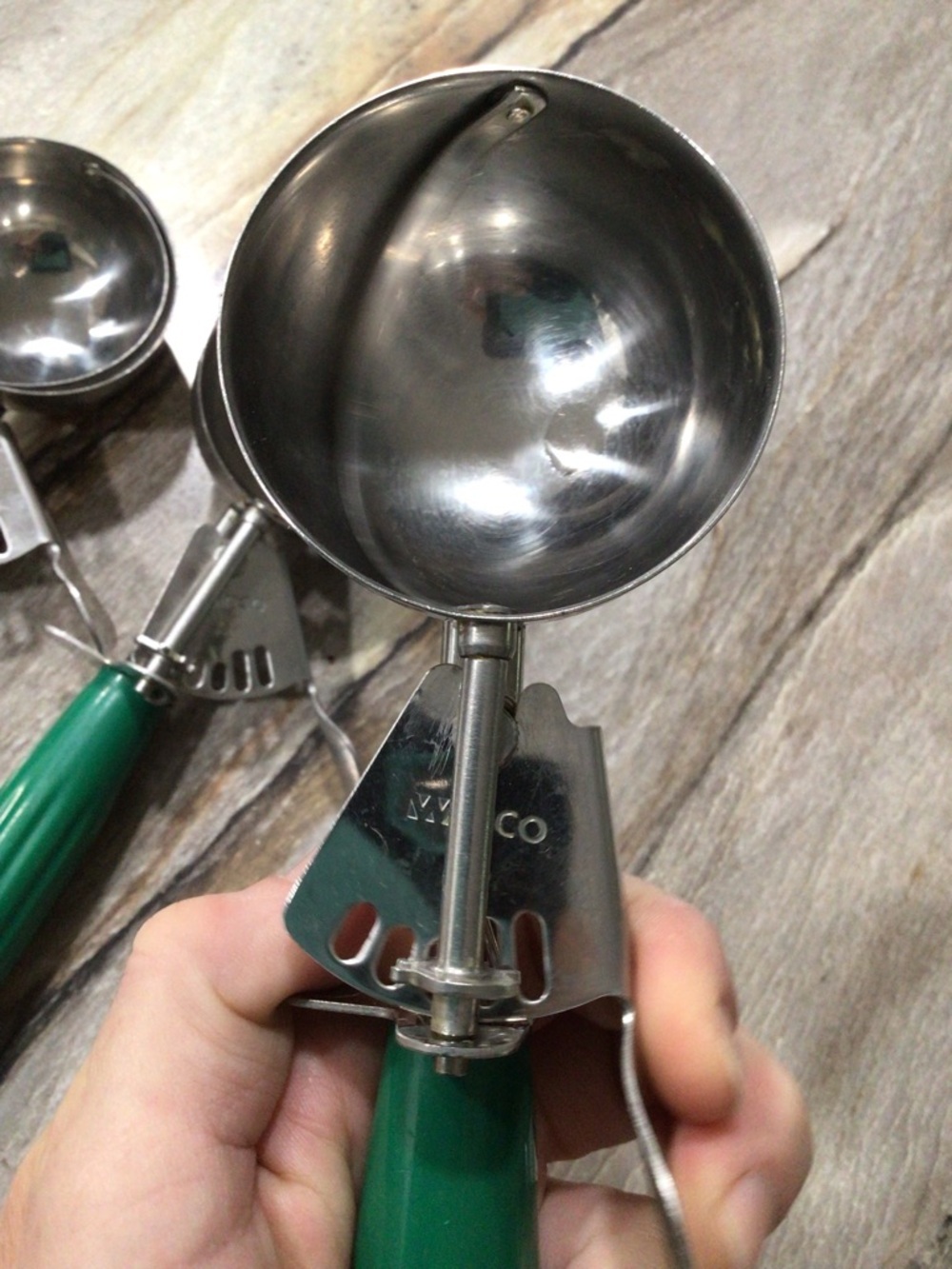 Set of 3 Winco #307 Green Dishers Size 12 3-1/4 oz Stainless Steel Scoops - Picture 6 of 7